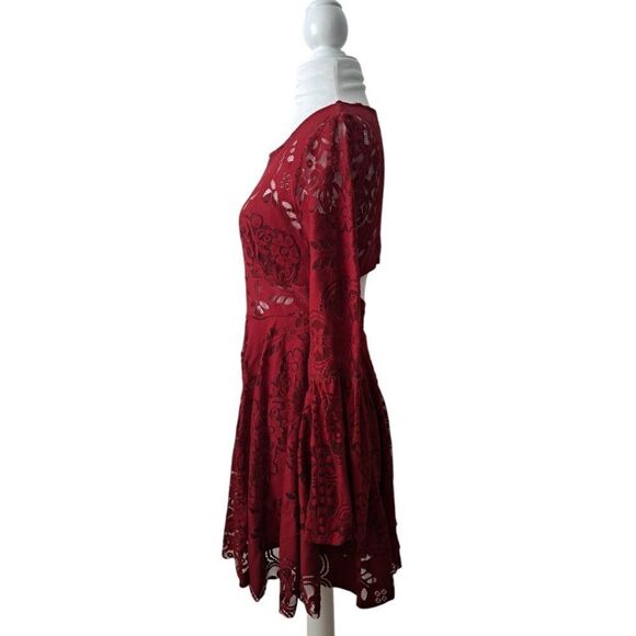 Free People Rich Red Lace Lovers Folk Song Dress Bell Sleeve Cut Out Boho Mini 2 - Picture 4 of 9